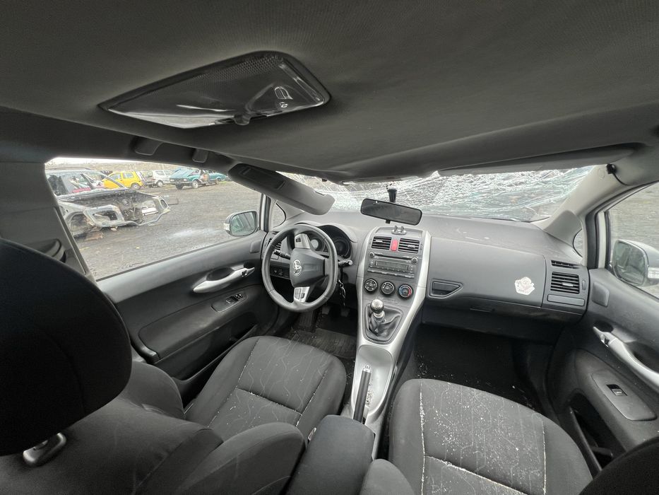 Toyota Auris/ Тойота Аурис (1.33i 2011г. ) на части
