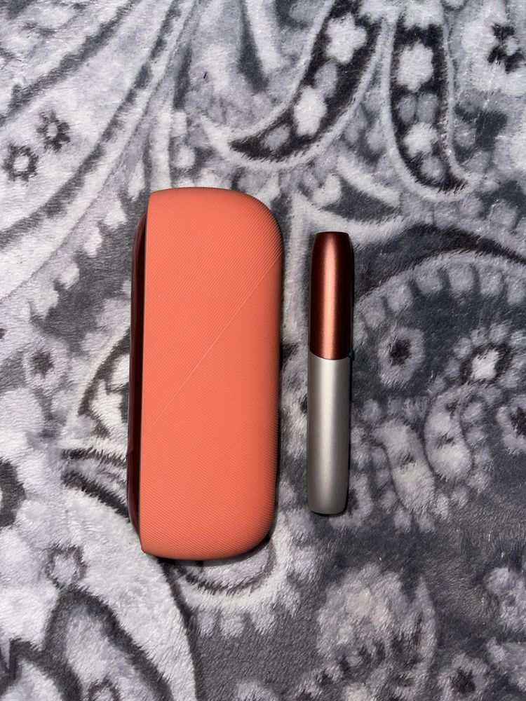 Iqos 3 Duo gri cu accesorii,usa,capac,husa silicon copper