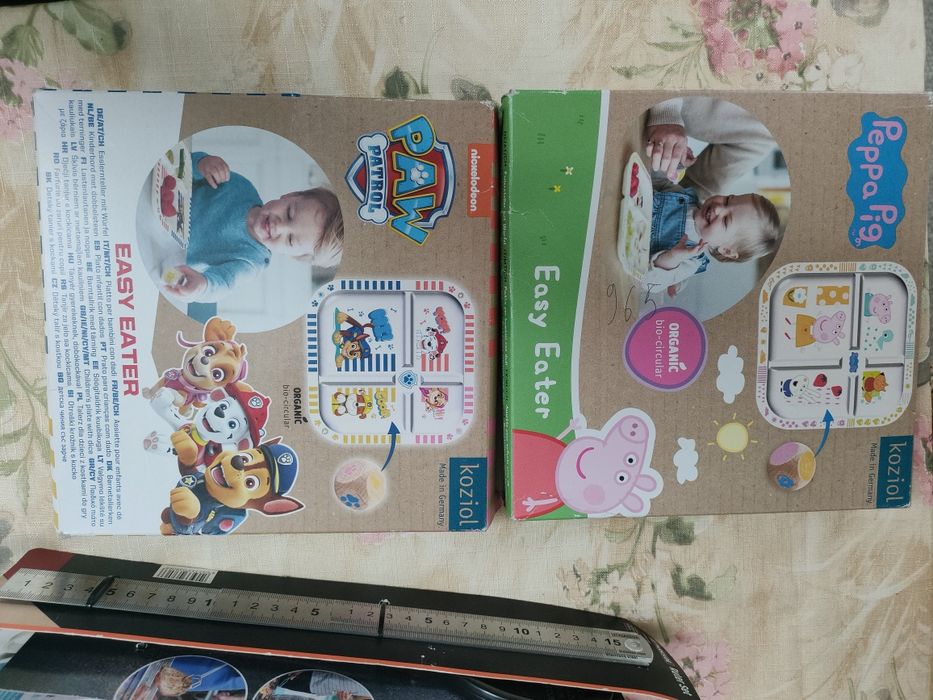 Tăviță mâncare bebeluși Pepa pig/Paw patrol fiecare cu o jucărioară