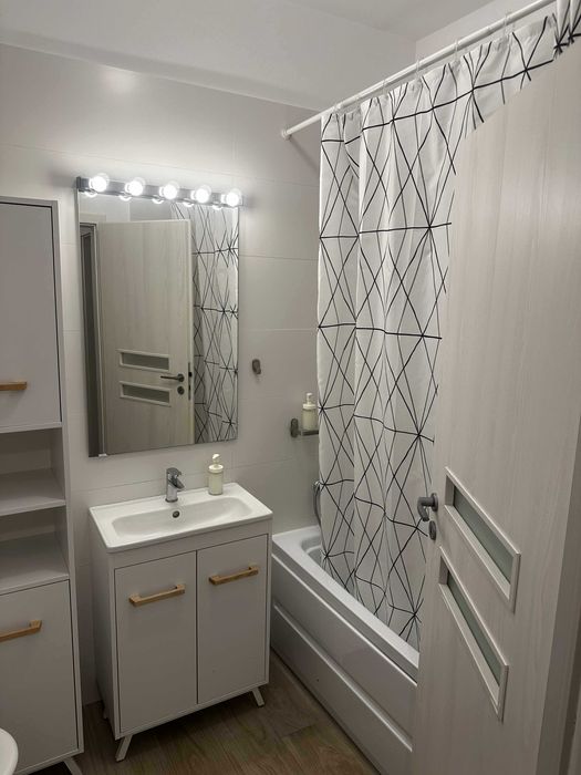 Proprietar-Inchiriez Garsoniera Moderna 2020-10 min metrou Dim Leonida