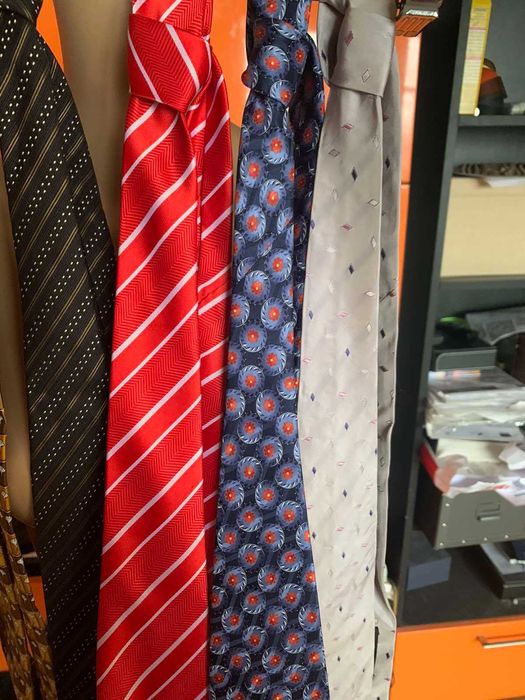 Вратовръзки на скъпи брандове, 100% коприна