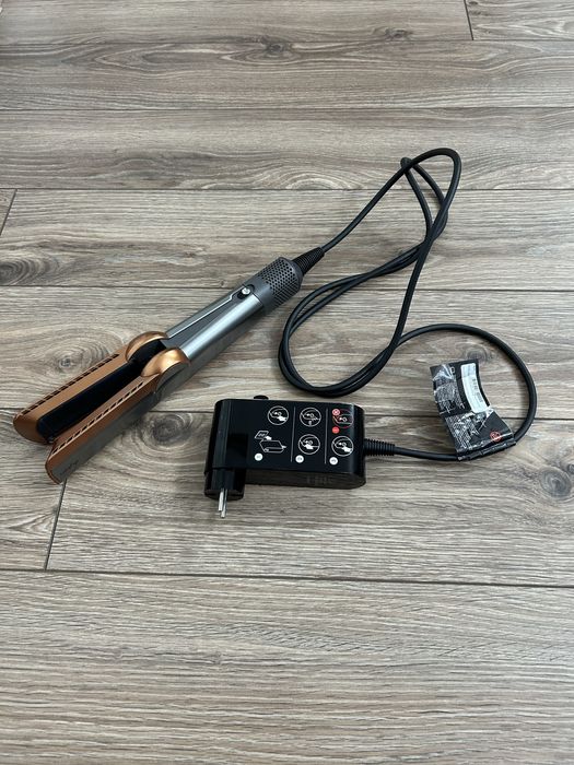 Aparat de indreptat parul Dyson HT01 Airstrair