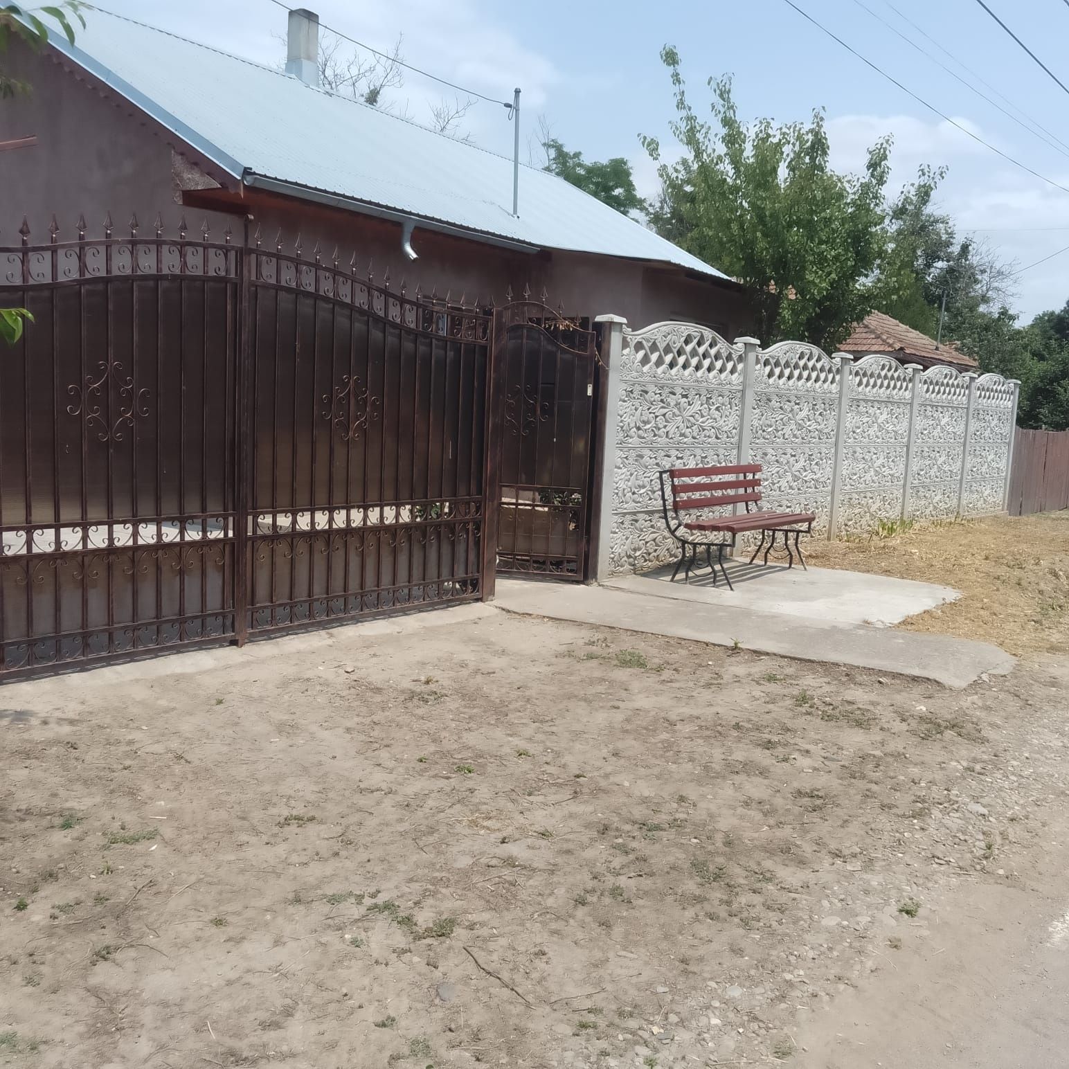 Casă de vânzare la tara