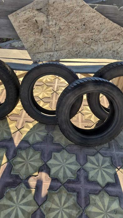 Продам зимние шины б у