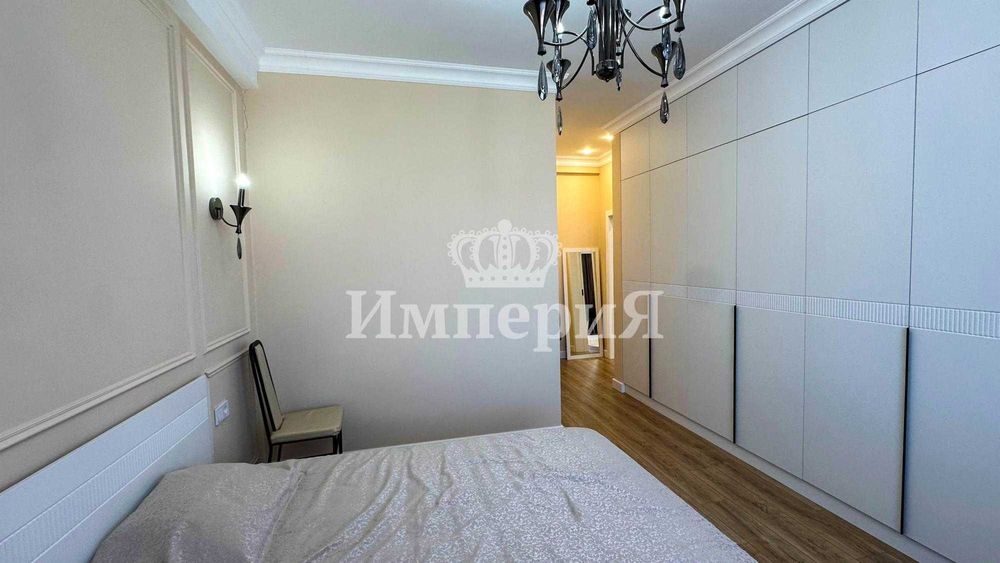 Продам 2 ком кв в 6 мкрн Алишер Империя!