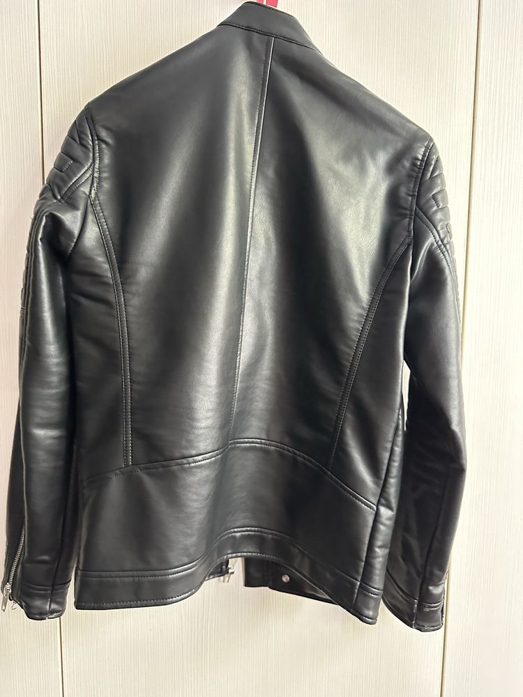 Мъжко кожено яке Zara S
