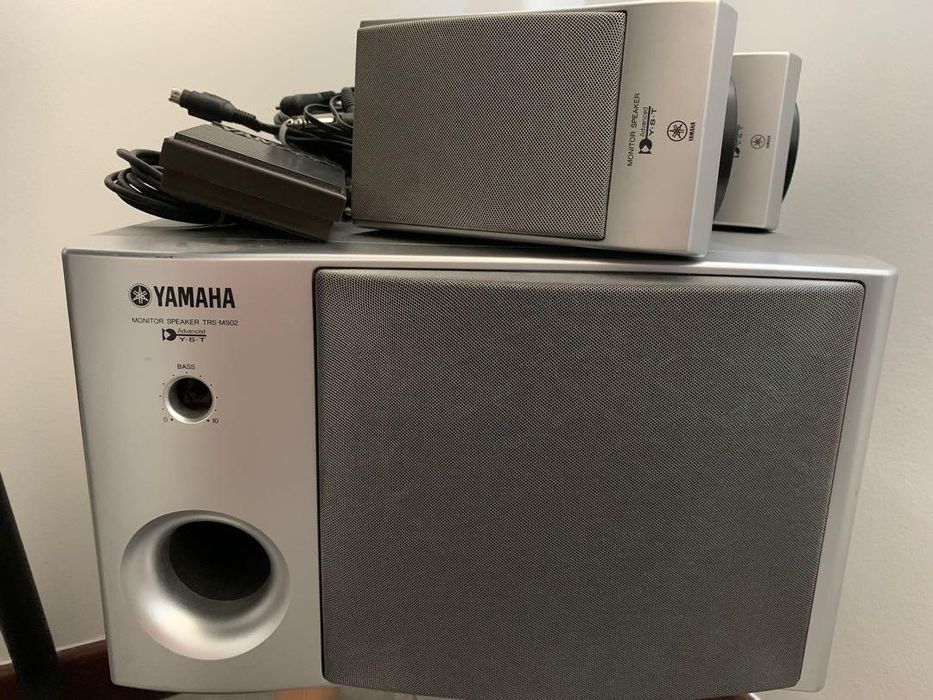 Yamaha Tyros speakers