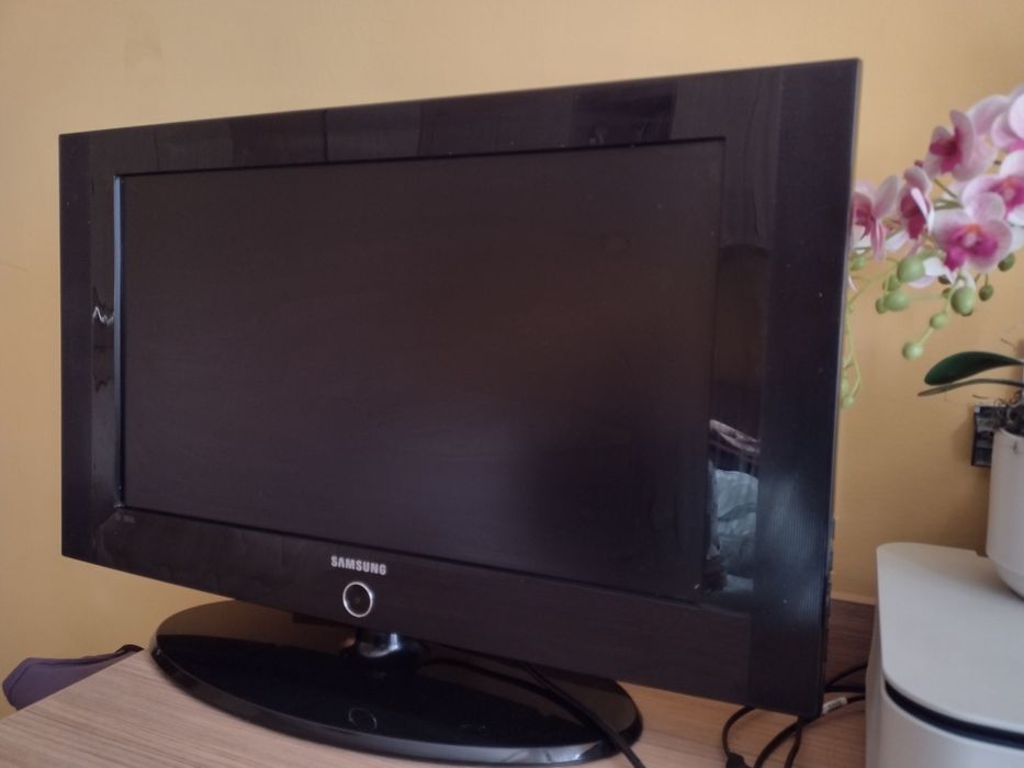 Televizor Samsung diagonala 80 cm