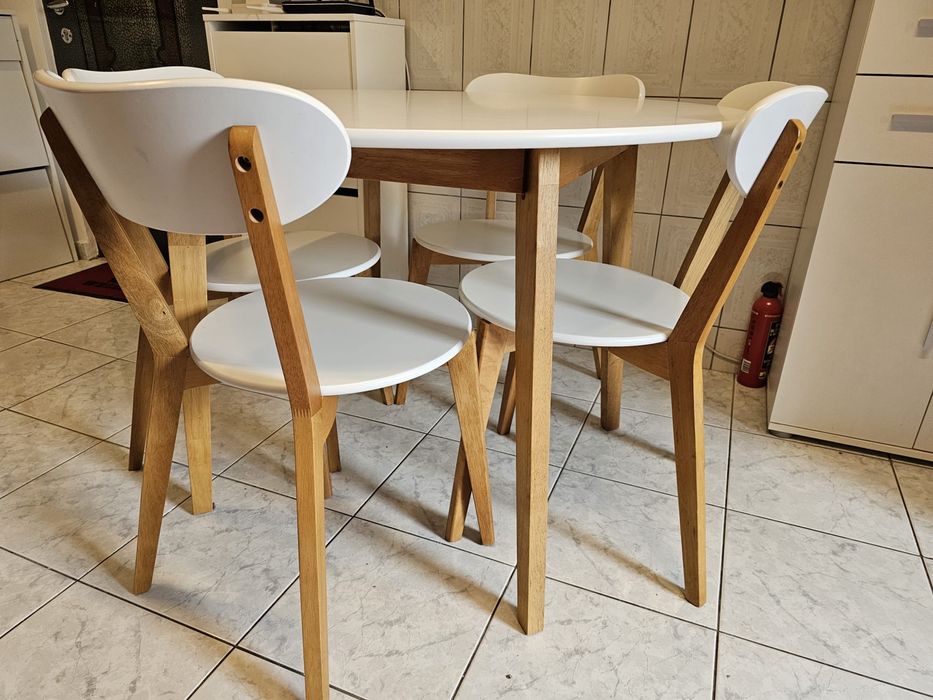 Vand set masa si 4 scaune Jysk