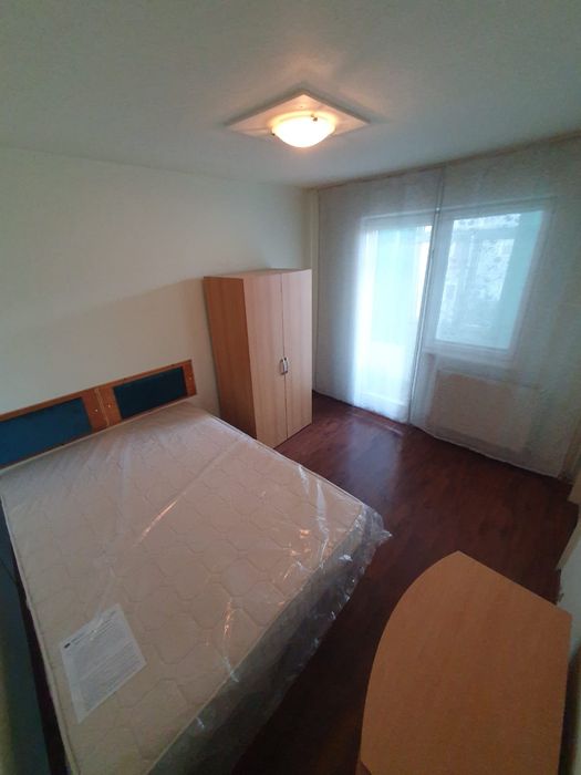 Apartament de închiriat