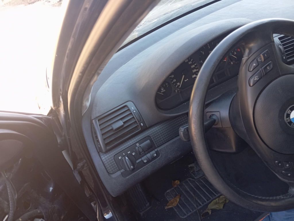 Продавам BMW E46 320д 150 фейслифт