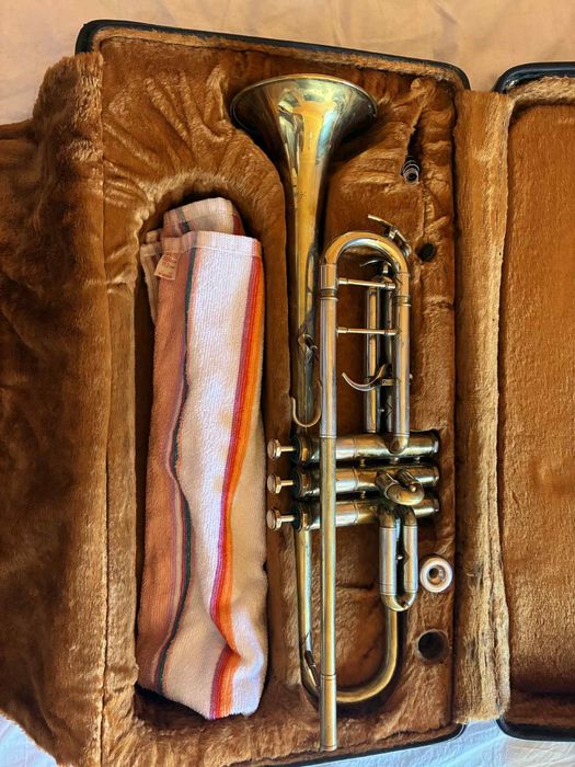 Професионален тромпет Amati Kraslice