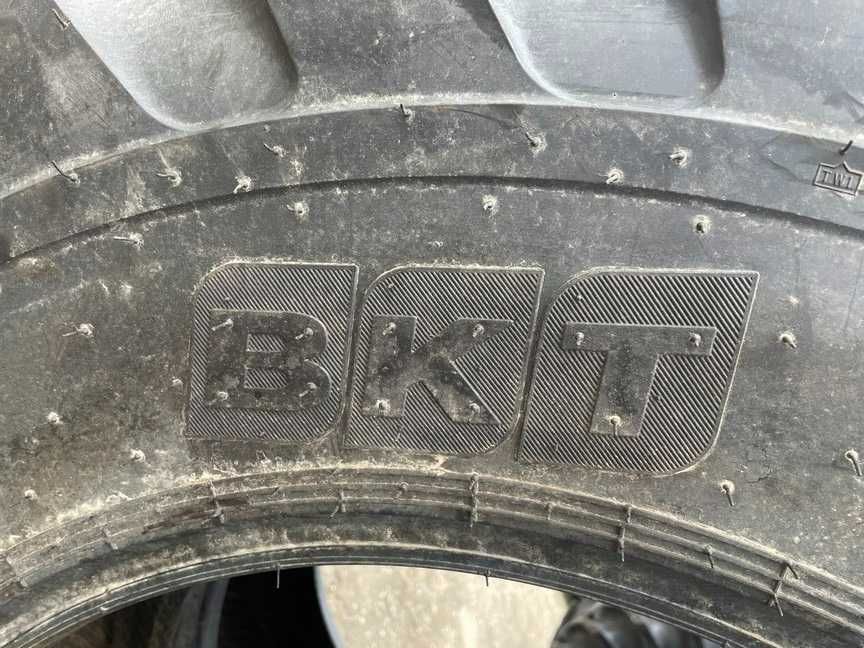 Anvelope noi industriale de buldo 16.9-28 cu livrare BKT JCB TEREX