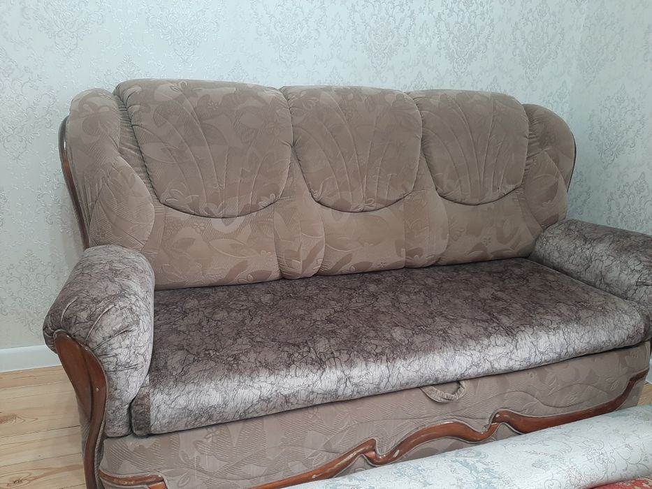 Продаётся мягкая мебель.