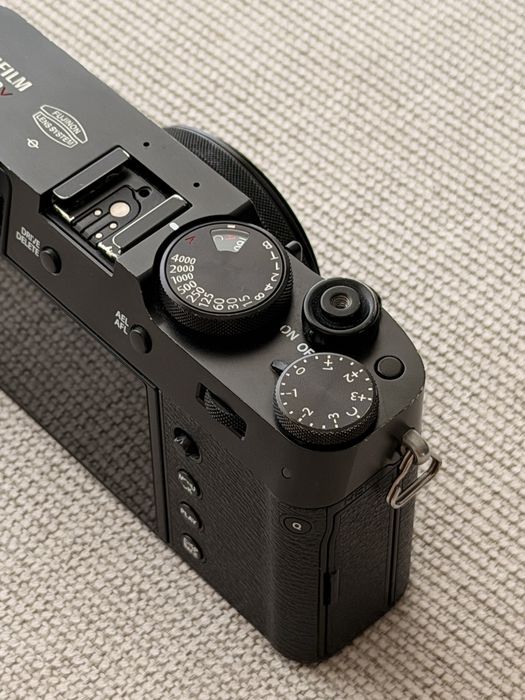 Aparat foto Fujifilm X100V