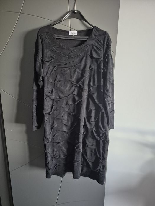 Дамски дрехи 2,3 хл