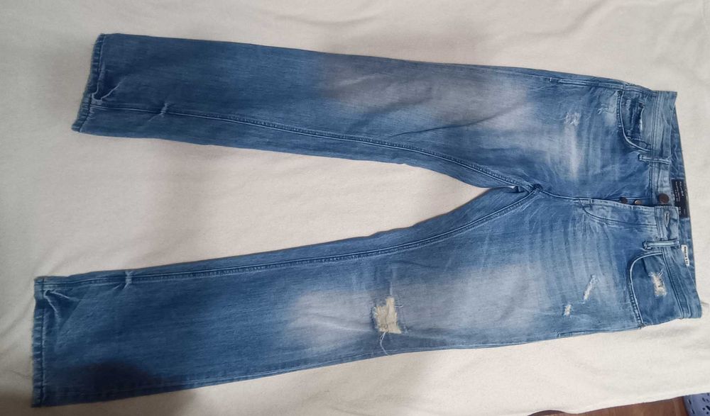 Мъжки дънки PULL AND BEAR