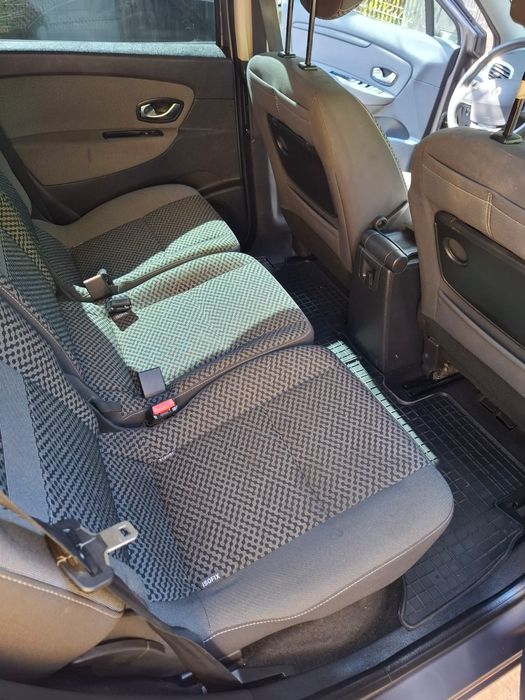 Vând / Schimb  Renault Grand scenic 3