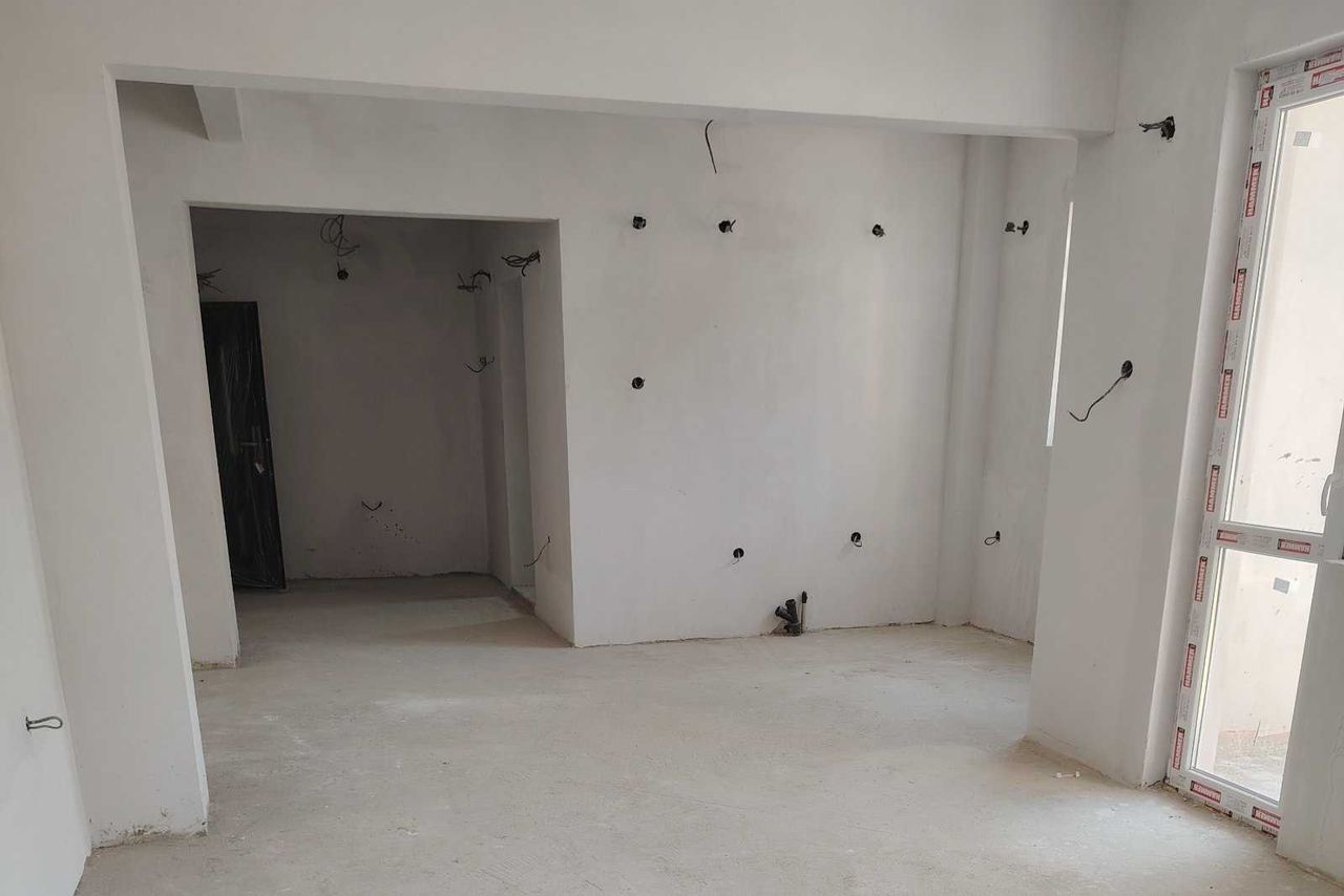 Продава се Двустаен апартамент в Луковит - 89 кв.м за 434 €/кв.м - Снимка #3