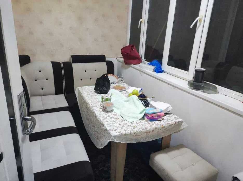 Продается квартира в Алмазаре. Себзор , ганга 4/1/5 (П)