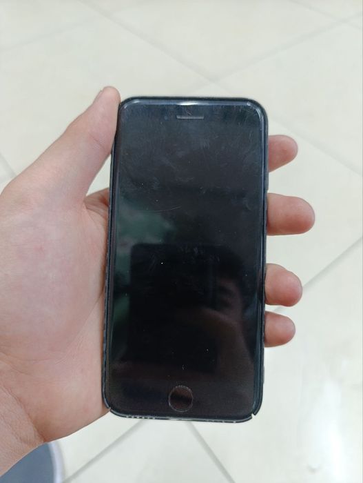 Iphone 7, yomkist 100 usiliniy imeika otmagan 128 xotira