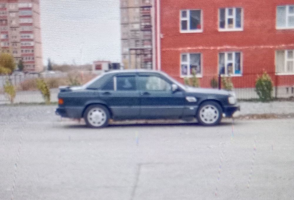 Срочно продам мэрс 190 на хаду газ бензин обём 2 вложение по ходовке