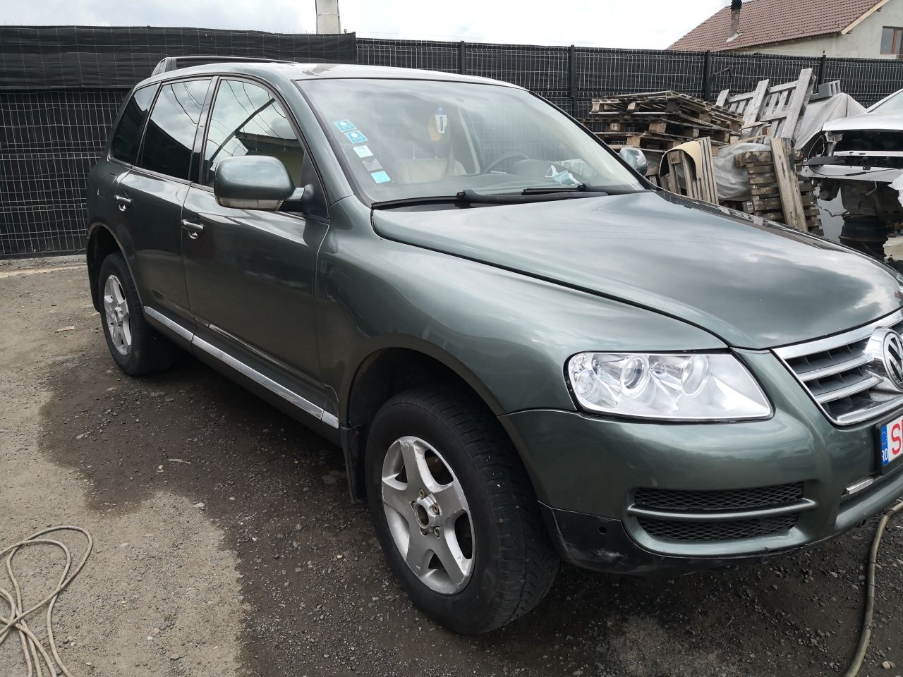 Dezmembrari ușa aripa capota caseta stop  motoraș vw touareg 7L 2.5tdi