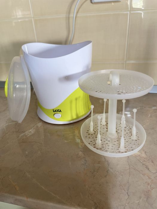 Sterilizator de biberoane cu aburi Laica BC1005