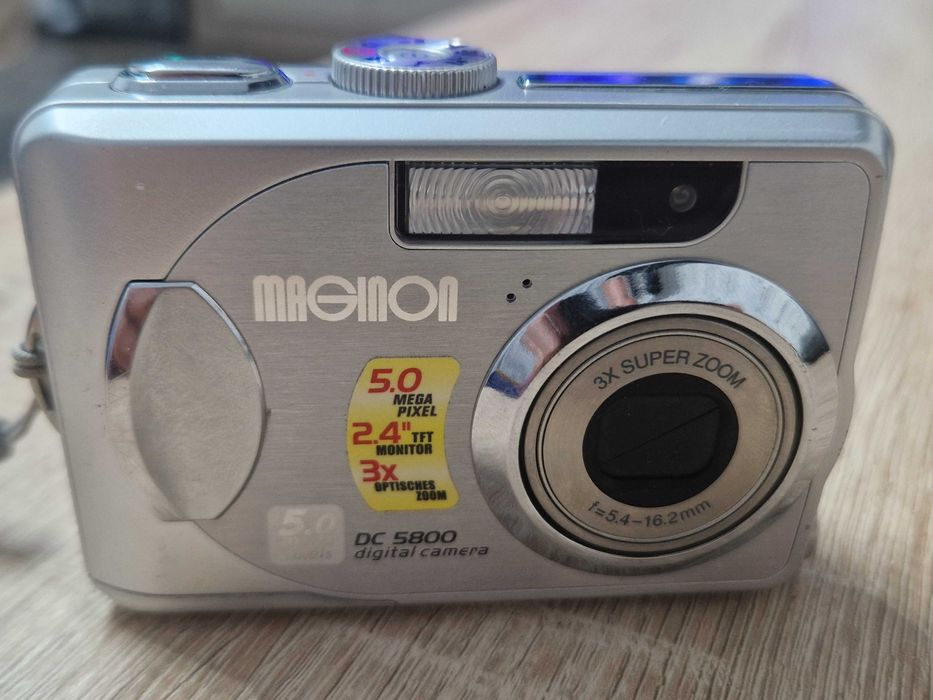 Vand aparat foto/camera foto digitala compacta Maginon DC5800, 5mp.