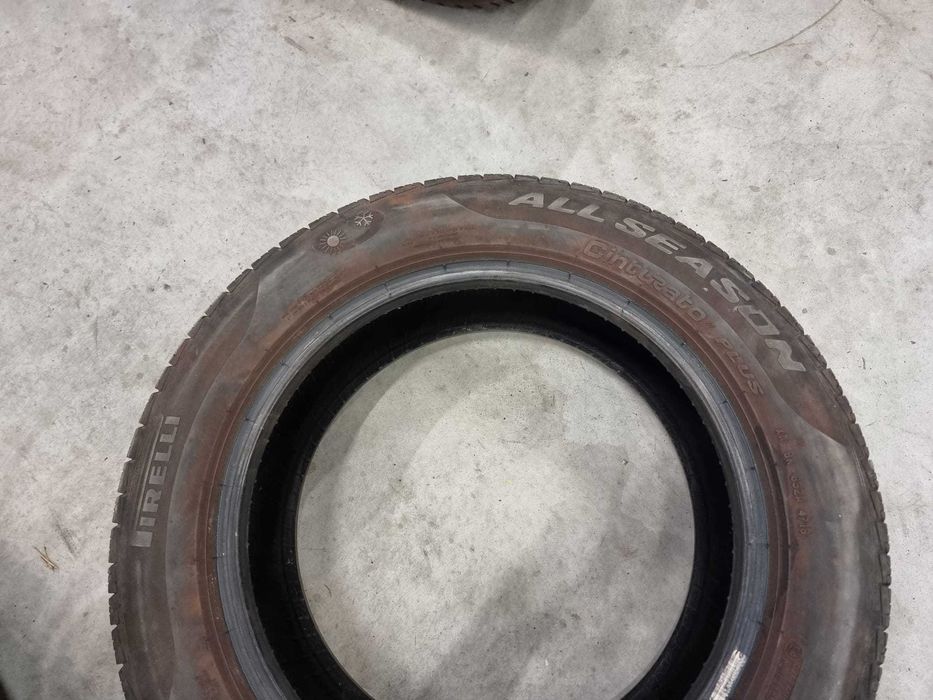 2 Anvelope MIXTE(vara-iarna) 205.55.16 'Pirelli' ; stare buna