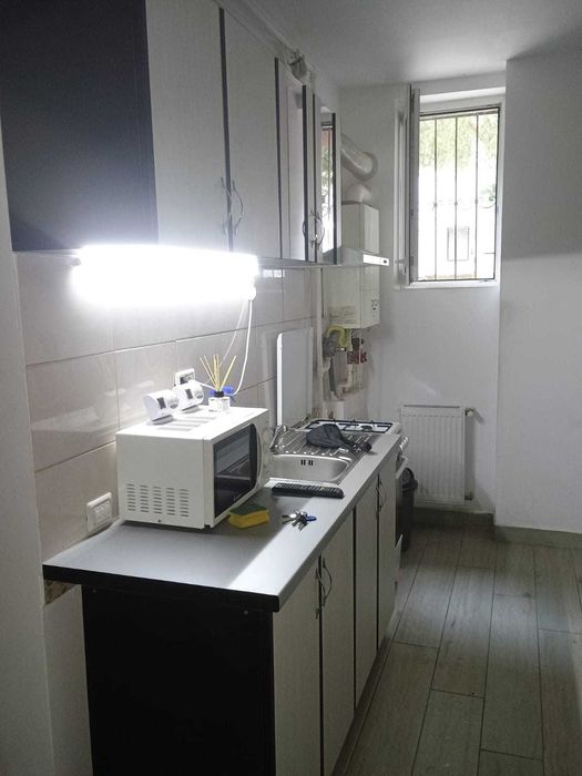 Inchiriez garsoniera Militari Residence