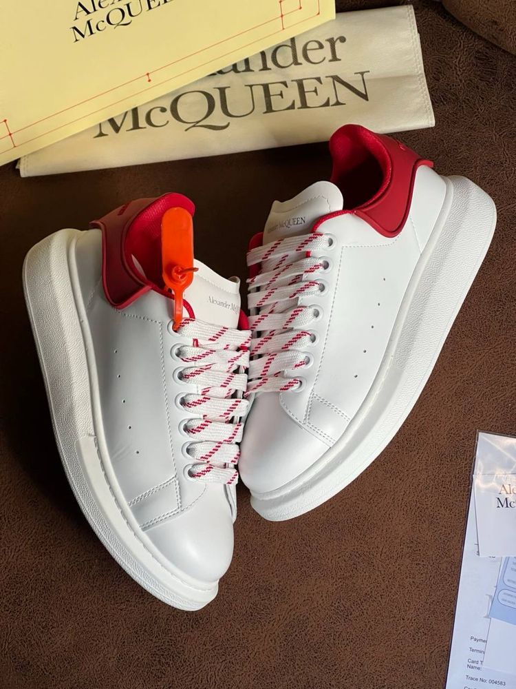 Adidasi Alexander Mcqueen Noi !!! Marimi 40//44 !!!