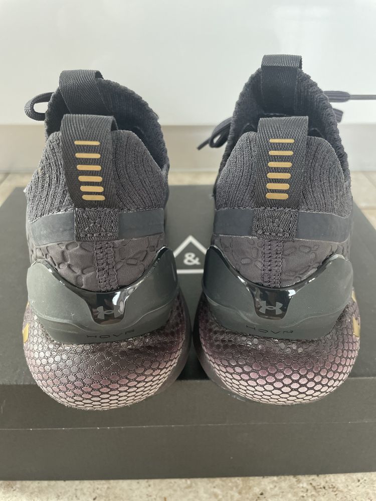 Дамски маратонки Under Armour HOVR PHANTOM 2