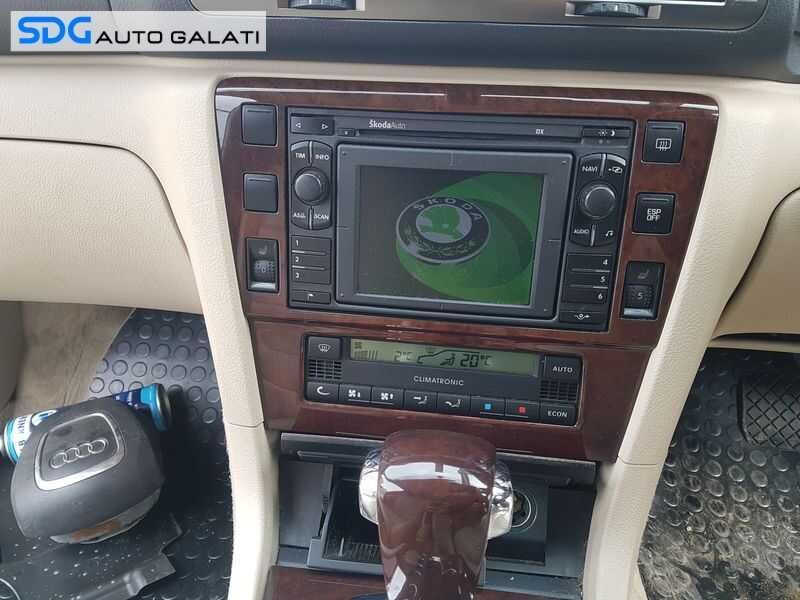 Rama Ornament Grila Mahon CD Player Navigatie Skoda Auto DX Skoda Superb 1 2002 - 2008