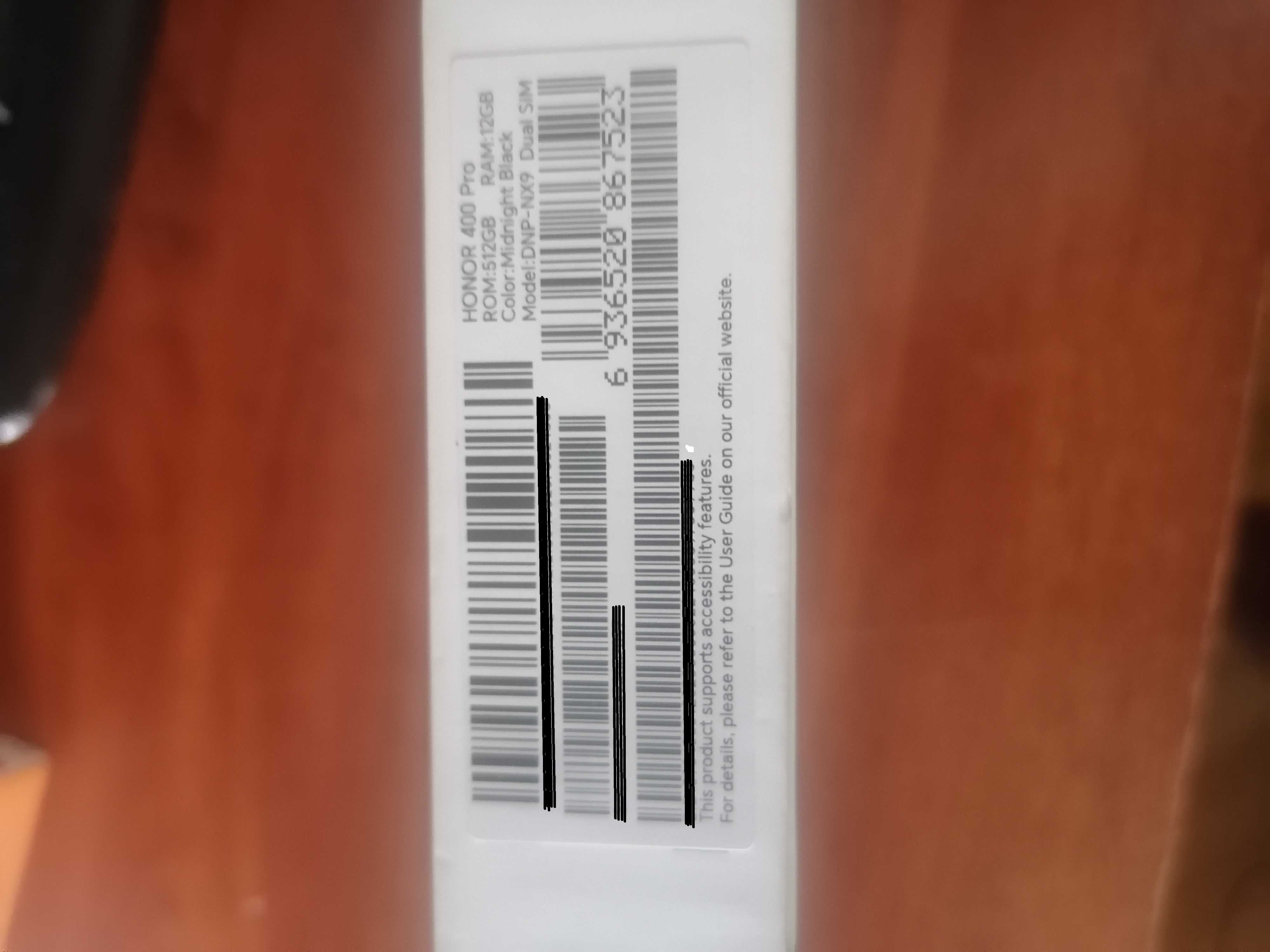 Продавам чисто нов HONOR 400 Pro 12 GB, 512 GB, черен.