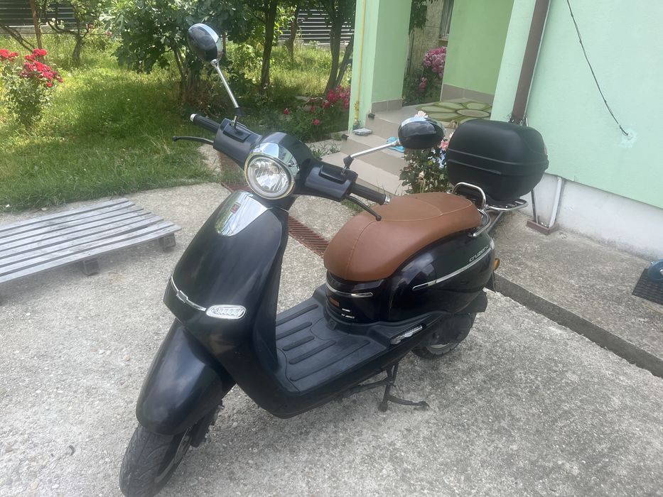 Scuter explorer cruzer 50