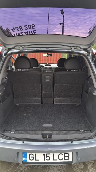 Vând Opel Meriva
