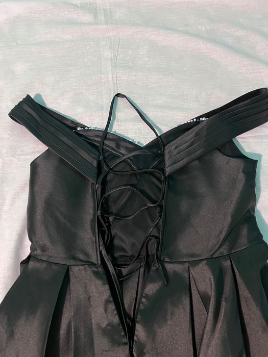 Rochie neagra de seara eleganta