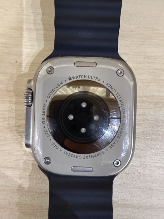 Apple iWatch Ultra 1