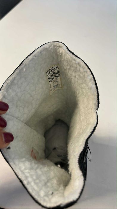 Нови велурени ботушки