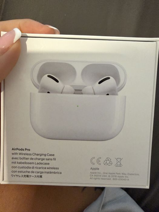 Слушалки AirPodsPro