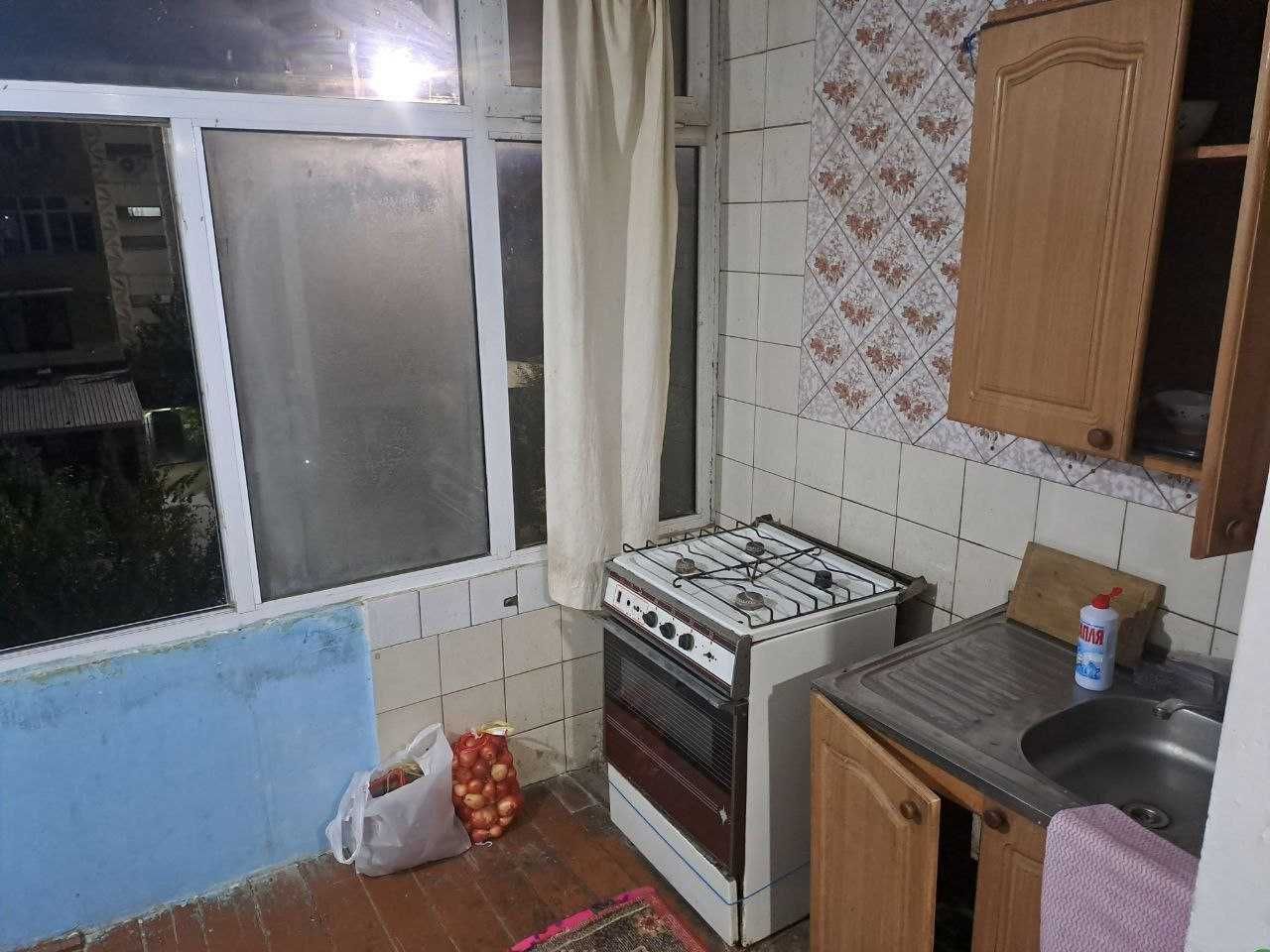 Продается 3х комнатная квартира в пятом микрорайоне.