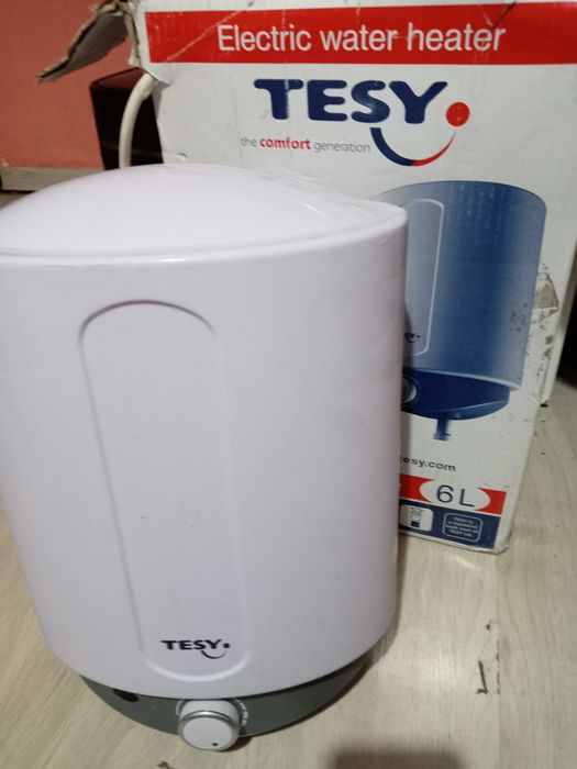 бойлер TESY Compact Line 6 литра.  
Уредът е н неупотребяворигиналн