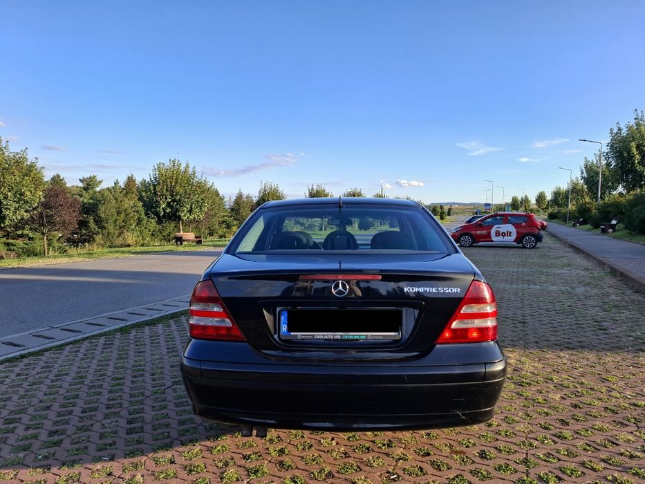 Mercedes C Class 1.8 benzină 143cp, istoric service