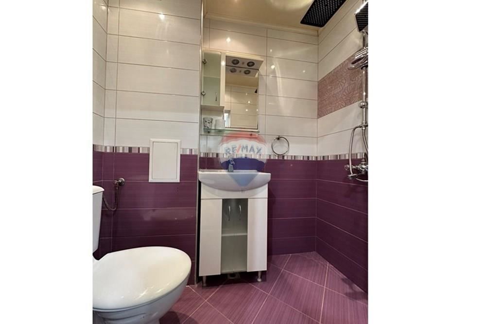 Продава се Двустаен апартамент в Варна, Цветен квартал - 61 кв.м за 2378 €/кв.м - Снимка #7