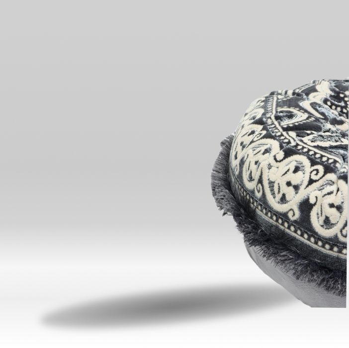 Turkiya yostiq . Anjir yostiq. Lola yostiq.