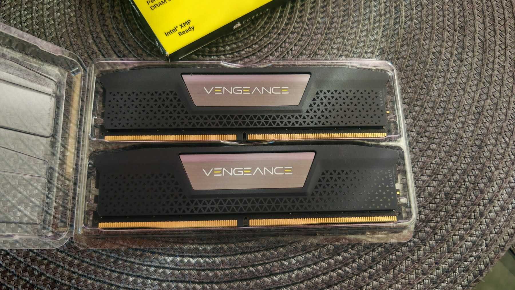 Рам памет Corsair Vengeance 64GB 2x32GB DDR5 6800Mhz