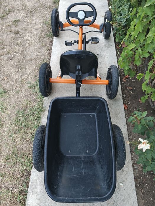 Kart cu pedale BERG Buddy Orange + remorca BERG  de la 3 la 8 ani