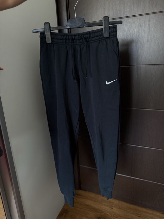 Анцуг nike s размер