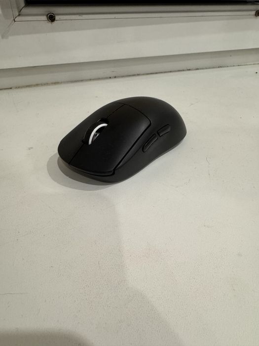 Продам мышку игровую logitech superlight